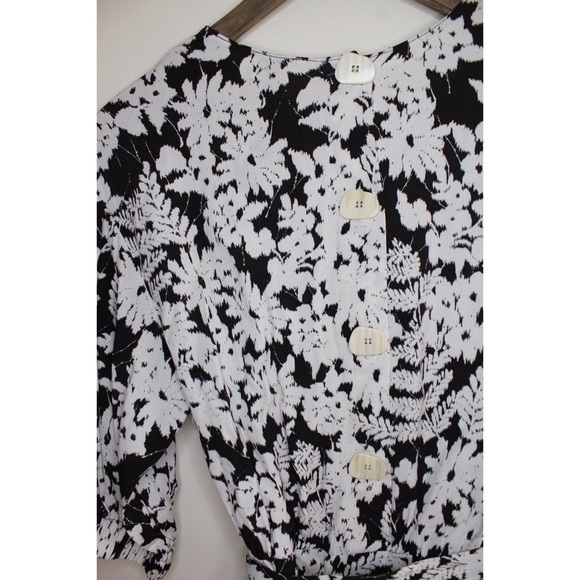 Zara NWT Floral Buttoned & Belted Mini Dress Small - Picture 8 of 9